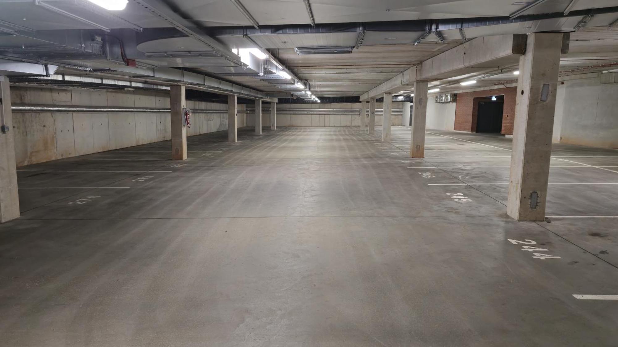 Artisa Riia Str 20a Luxury 2br Penthouse *